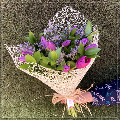 Ramo 10 Tulipanes | Regalar Flores, Envio de flores, desayunos y regalos a  domicilio