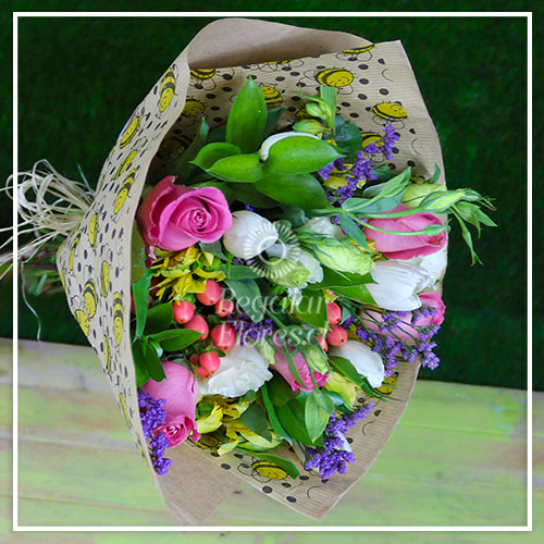 Ramo mixto tulipanes y rosas | Regalar Flores, Envio de flores, desayunos y regalos a domicilio