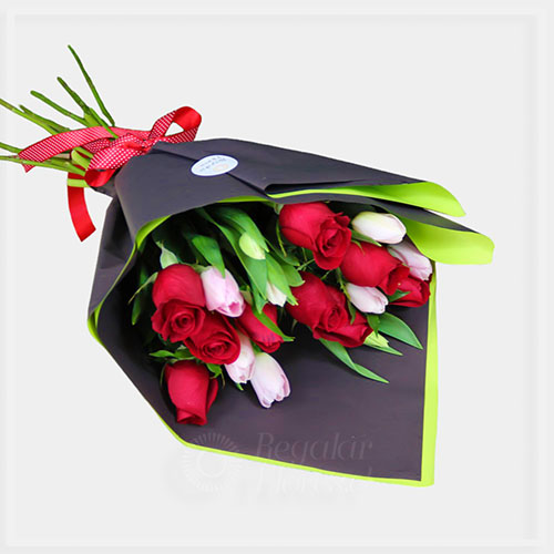 Ramo rosas y tulipanes | Regalar Flores, Envio de flores, desayunos y regalos a domicilio