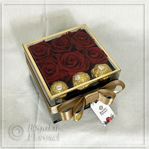 Caja 6 rosas preservadas y 3 bombones