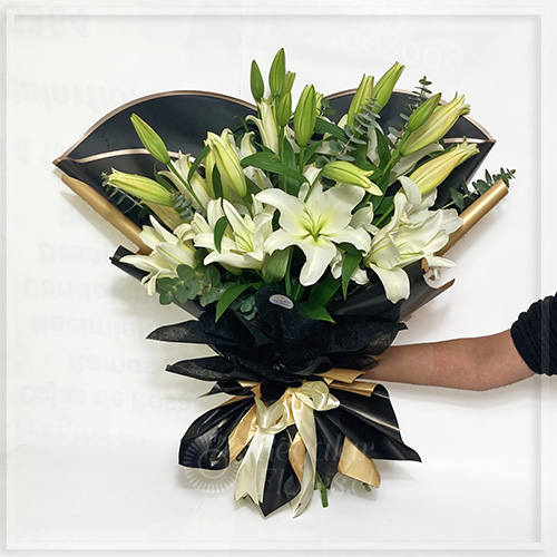 Ramo 10 lilium orientales | Regalar Flores, Envio de flores, desayunos y regalos a domicilio