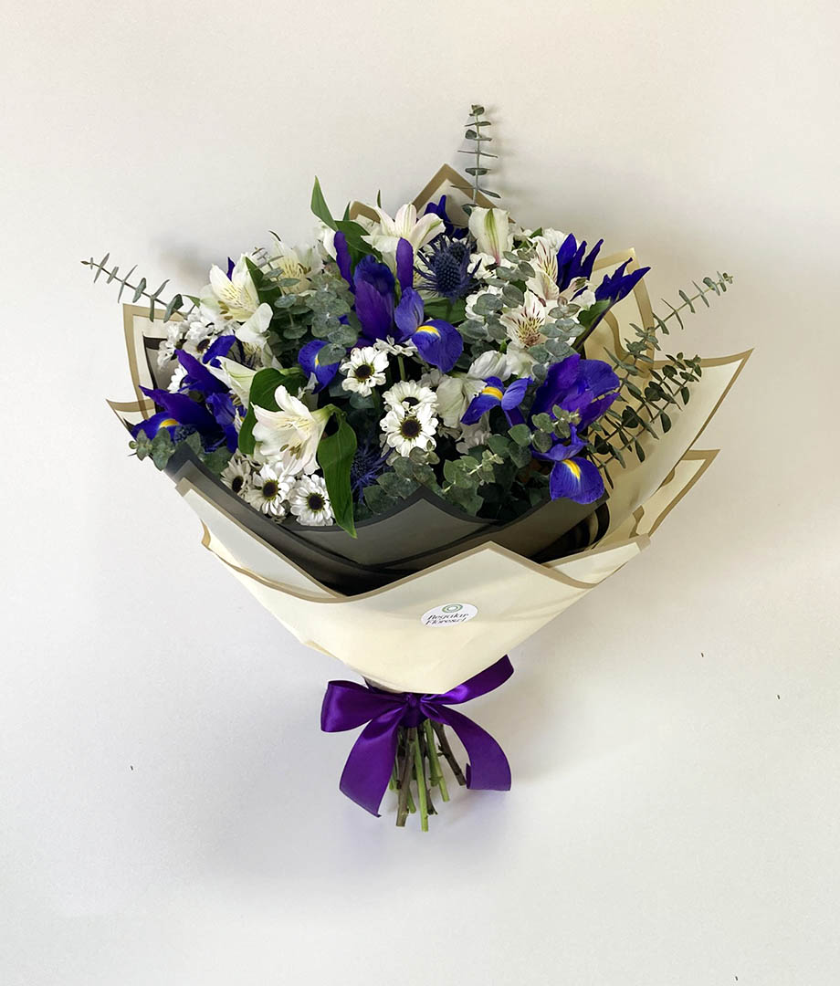 Ramo iris, alstroemerias y crisantemos_1