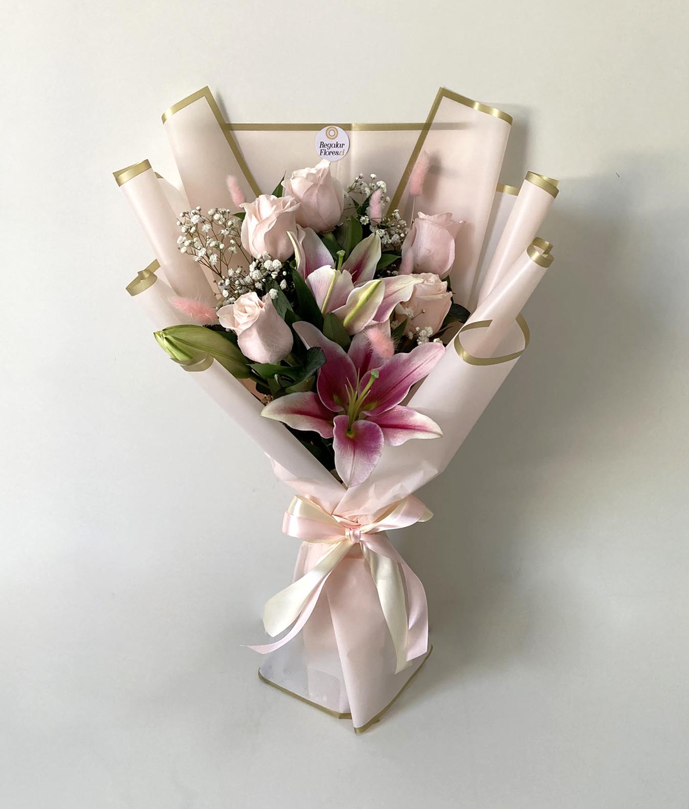 Ramo Indira. Rosas y orientales