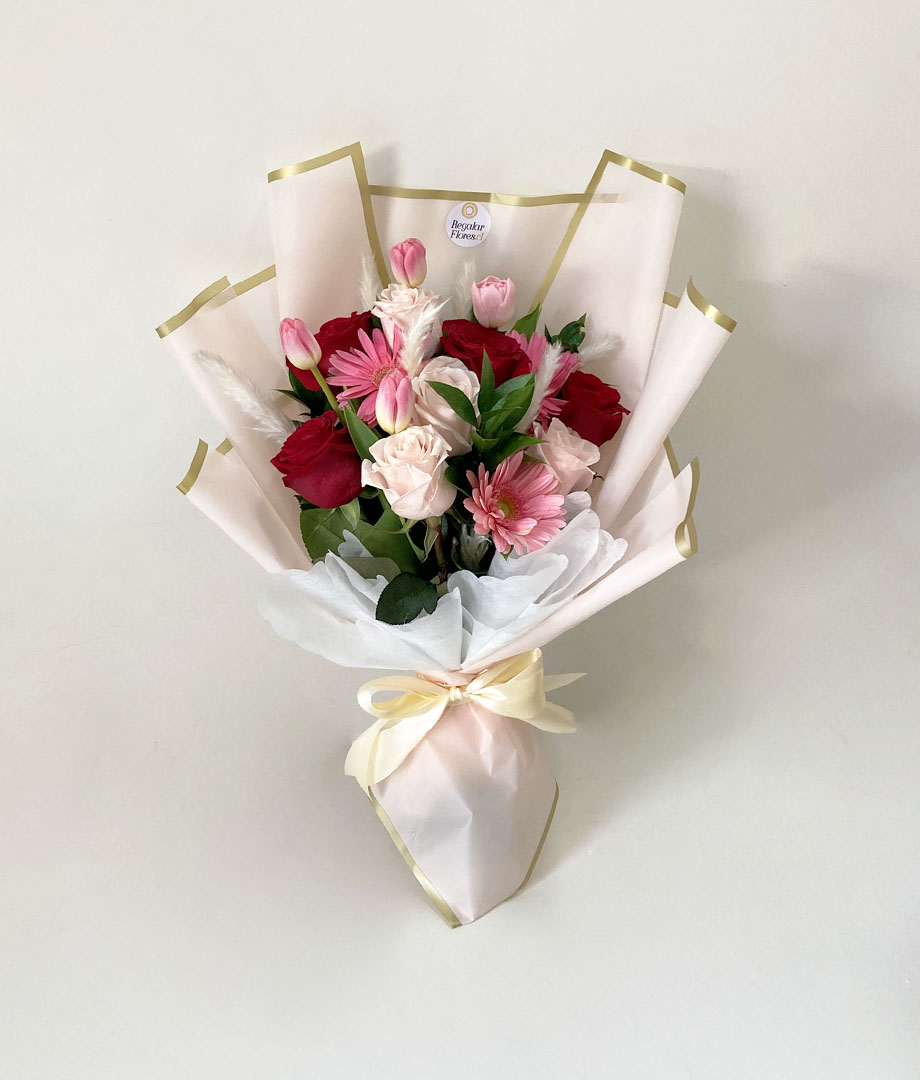 Ramo Ester. Rosas, gerberas y tulipanes