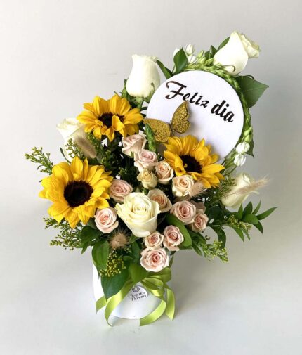 Cilindro Eugenia. Girasoles y minirosas